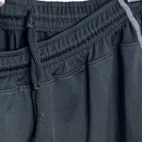 Nike Team Fit Dry Womens Black Athletic Running Shorts Elastic Waist Size Large - Picture 6 of 8